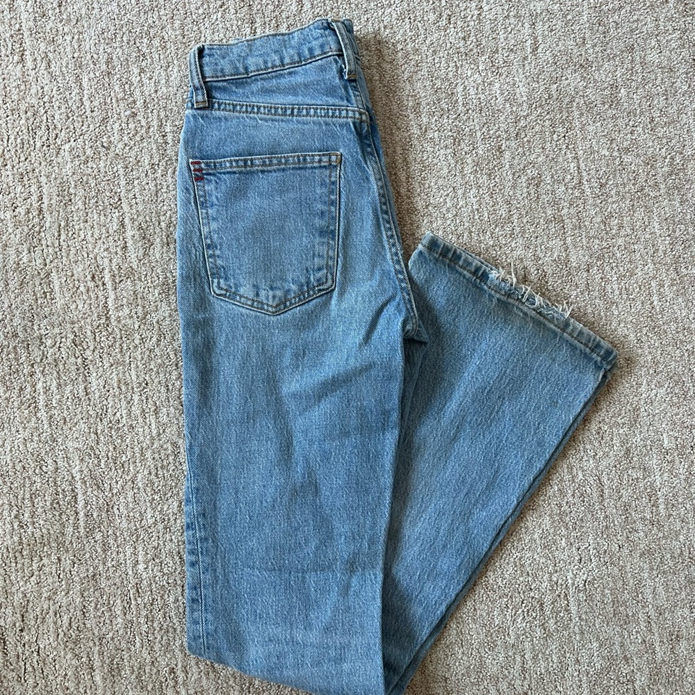 Size 24 BDG jeans. High waisted flare.